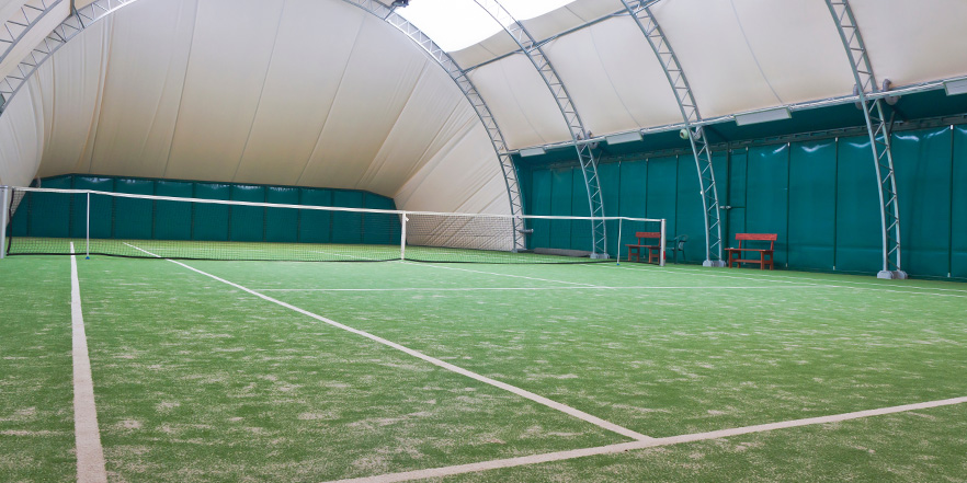 cancha de tenis al aire libre