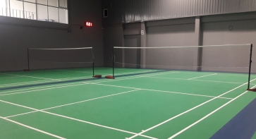 Construction de Terrain de Badminton de Haute Qualité