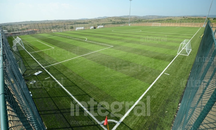 Футбольное поле с искусственной травой Кыркларели