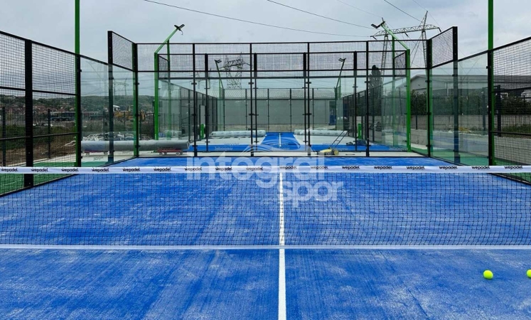 Serbie, Belgrade, Projet de 2 Courts de Padel