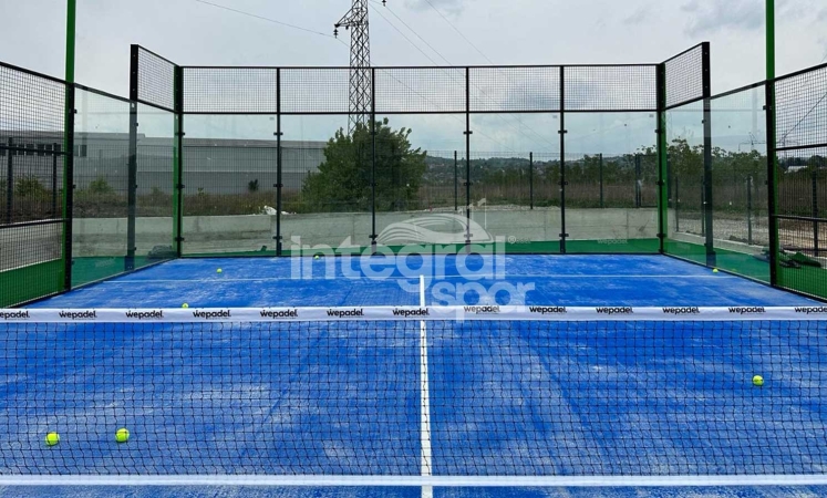 Serbie, Belgrade, Projet de 2 Courts de Padel